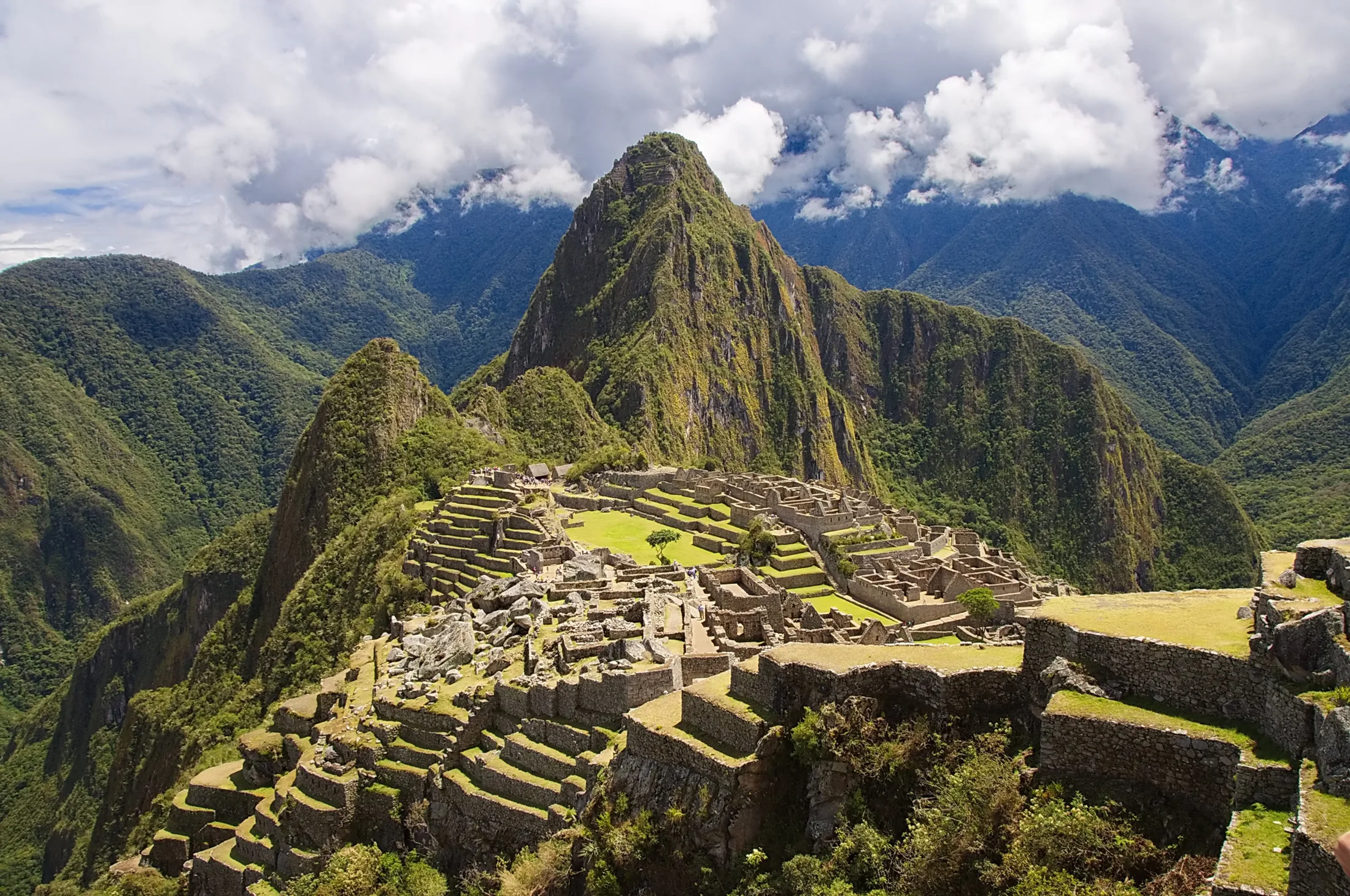 Stone terraces and mountain ridges at Machu Picchu