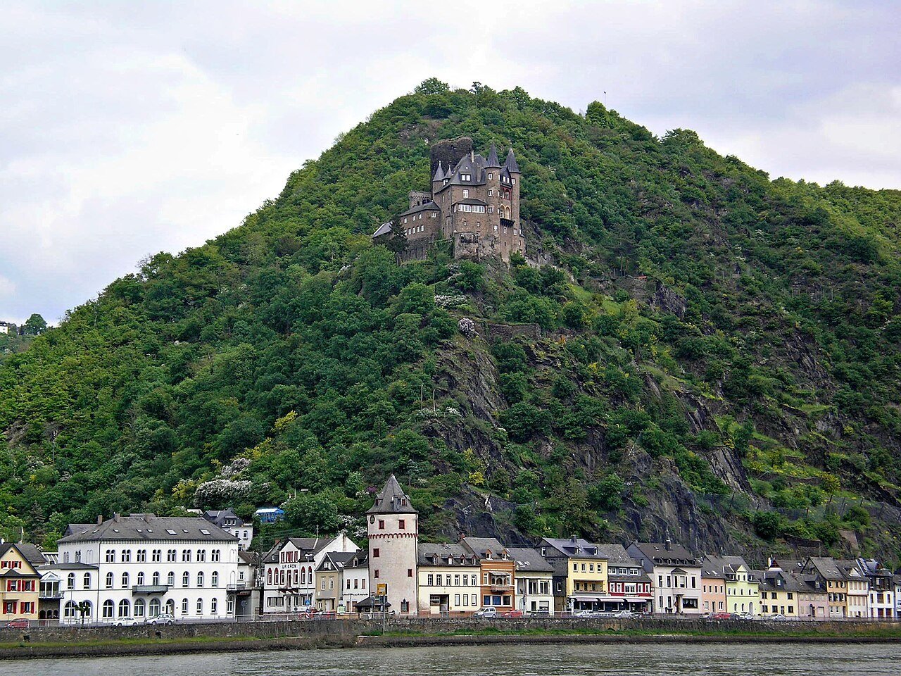 Katz Castle above the riverside town of St. Goarshausen on the Rhine